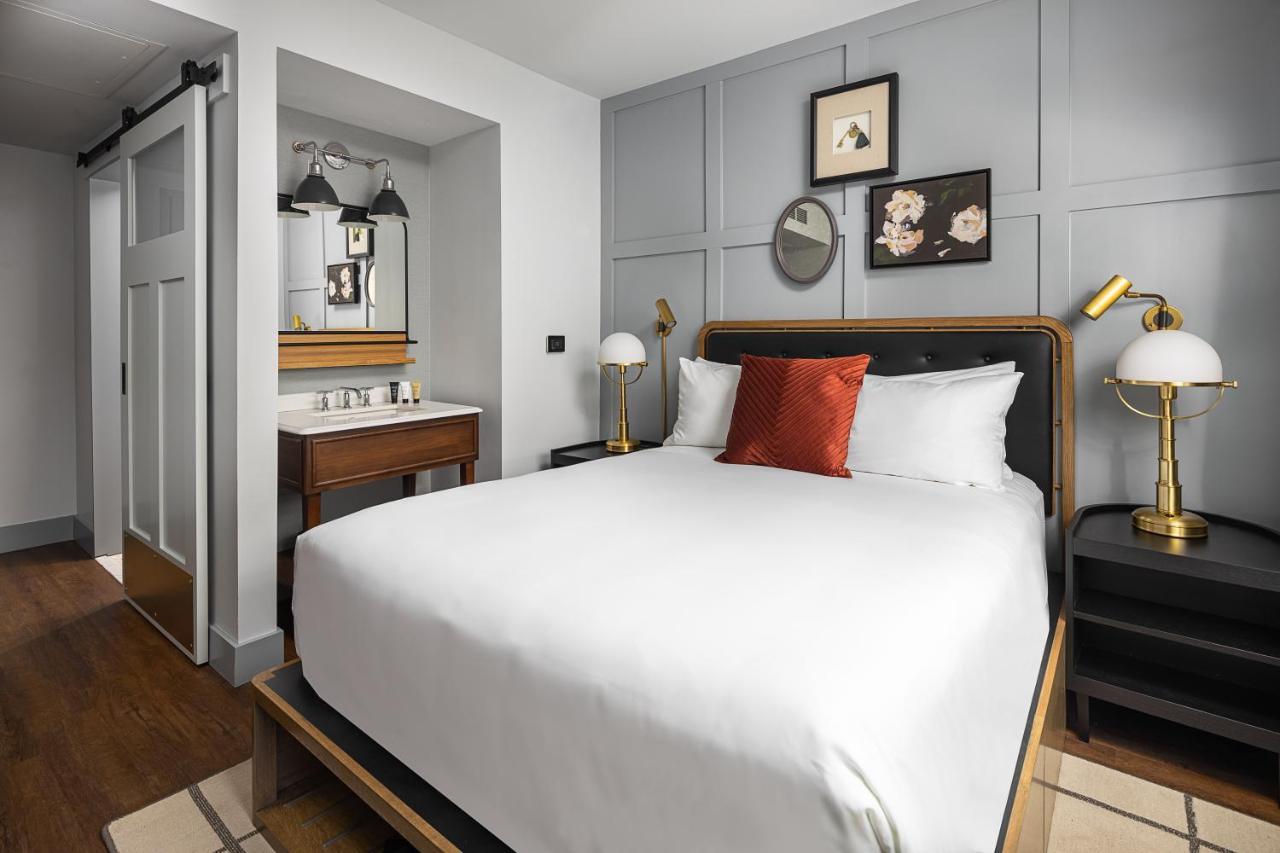 Queen Room,1115826834:JPEG