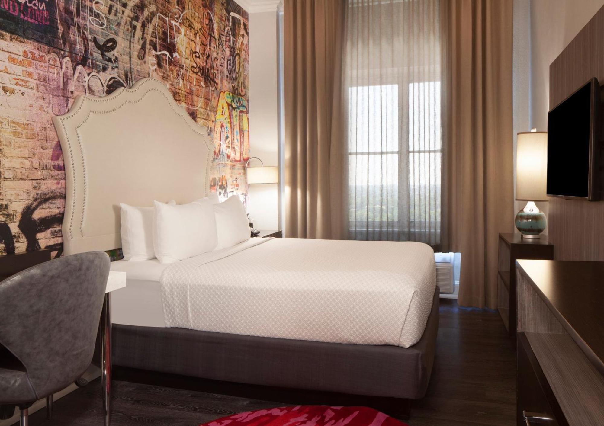 Standard Room,1275467791:JPEG