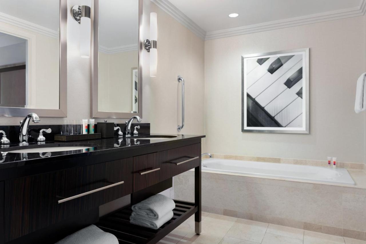 Grand Luxury Suite