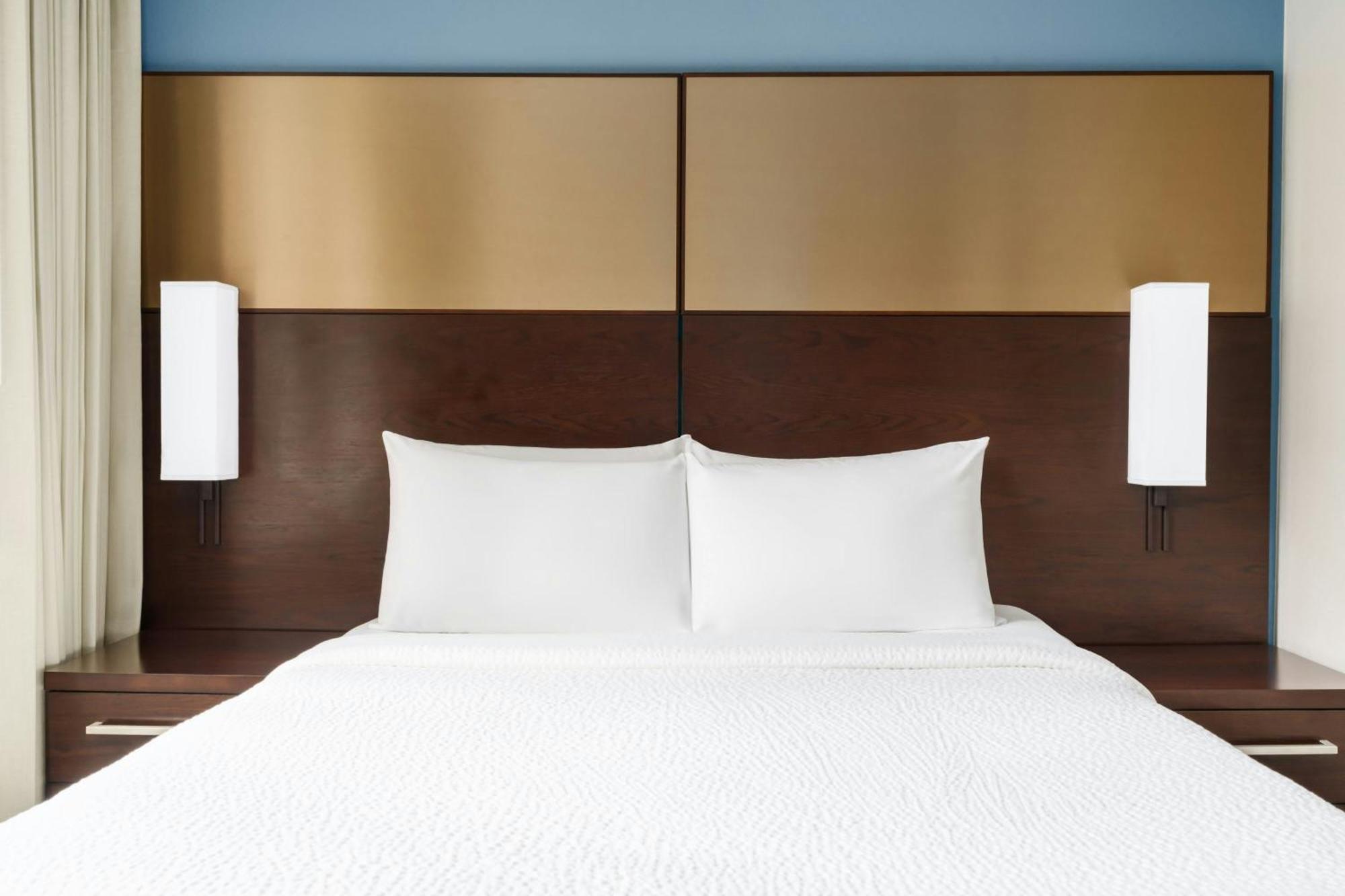 One-Bedroom Queen Suite,1654262969:JPEG