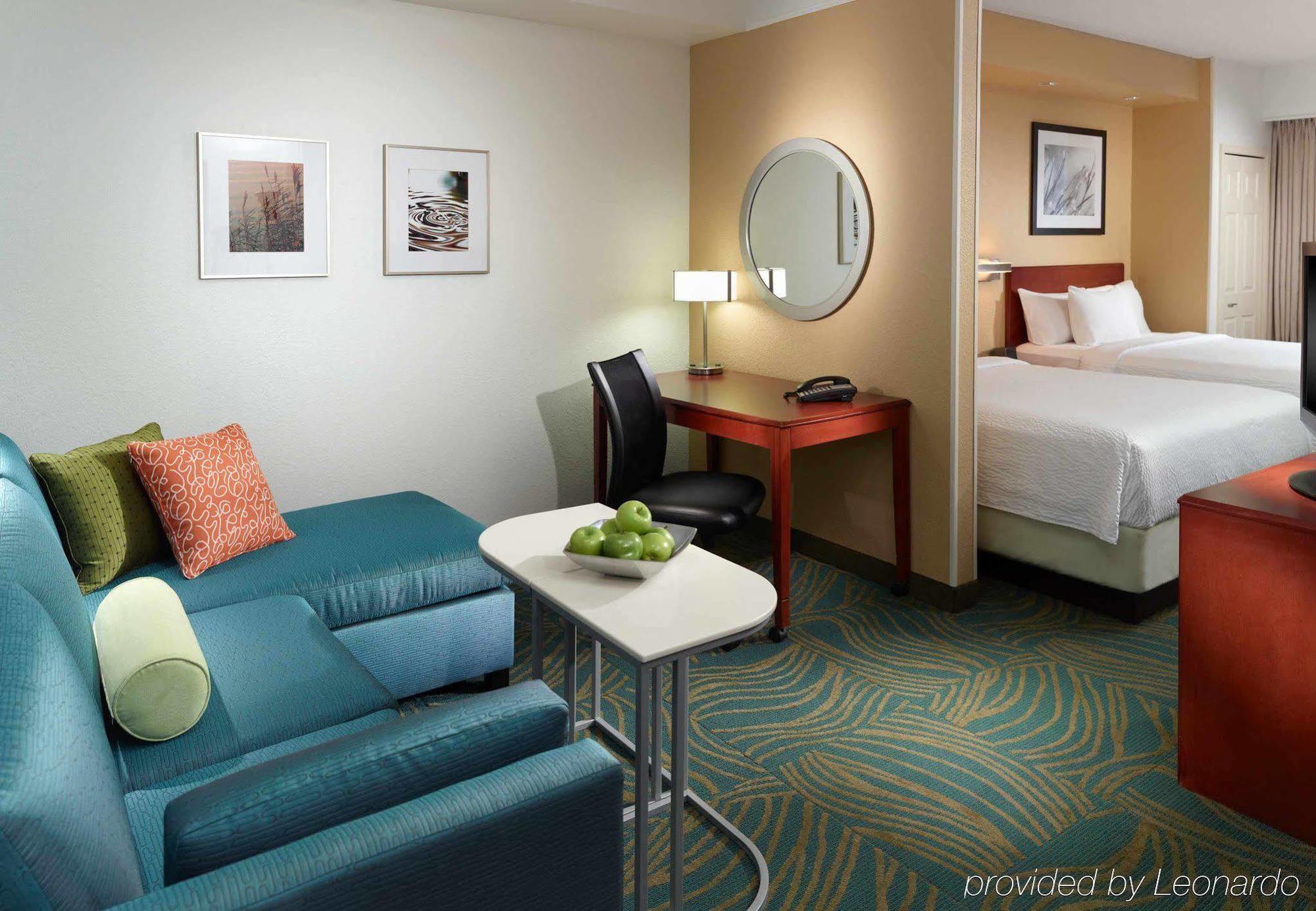Queen Suite with Two Queen Beds