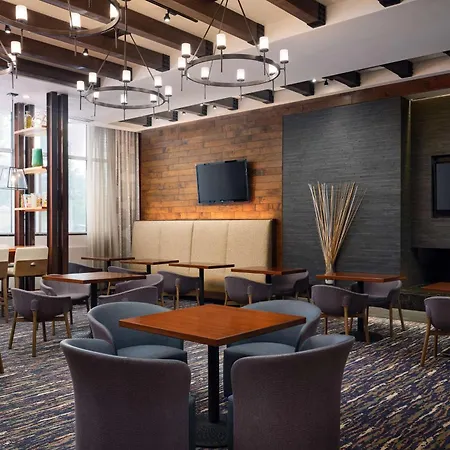 Hampton Inn & Suites Atlanta-Midtown, Ga-3