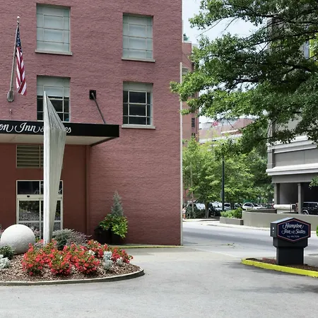 Hampton Inn & Suites Atlanta-Downtown-2