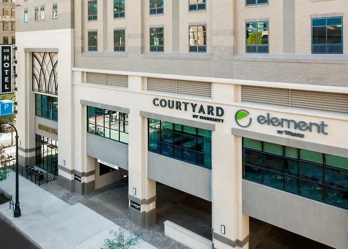 Element Atlanta Midtown Hotel